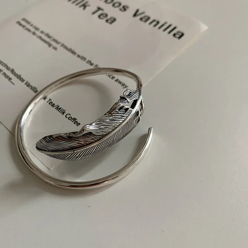 Silver-tone feather bracelet for women