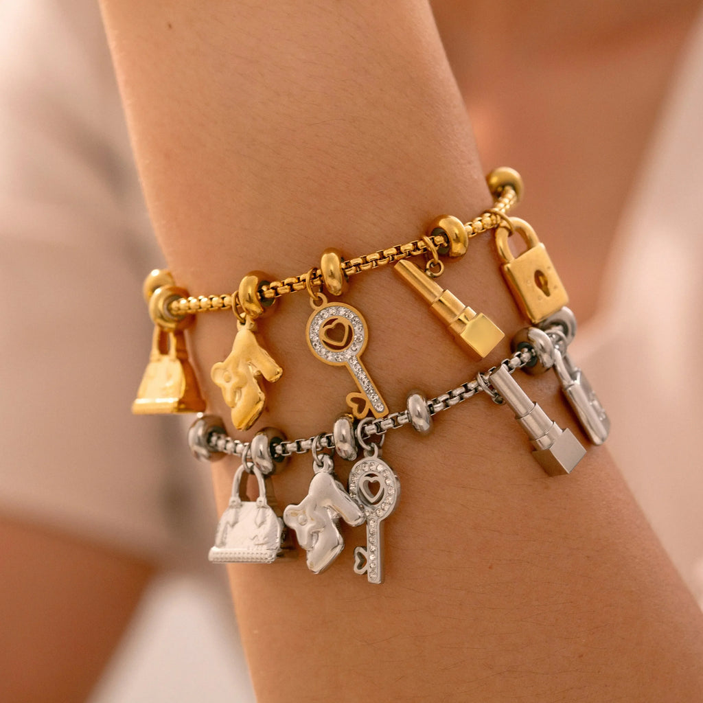 Women's bracelet with keys and padlocks in silver