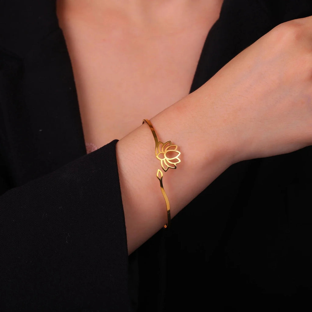 Rigid Lotus Flower Bracelet for Women gold