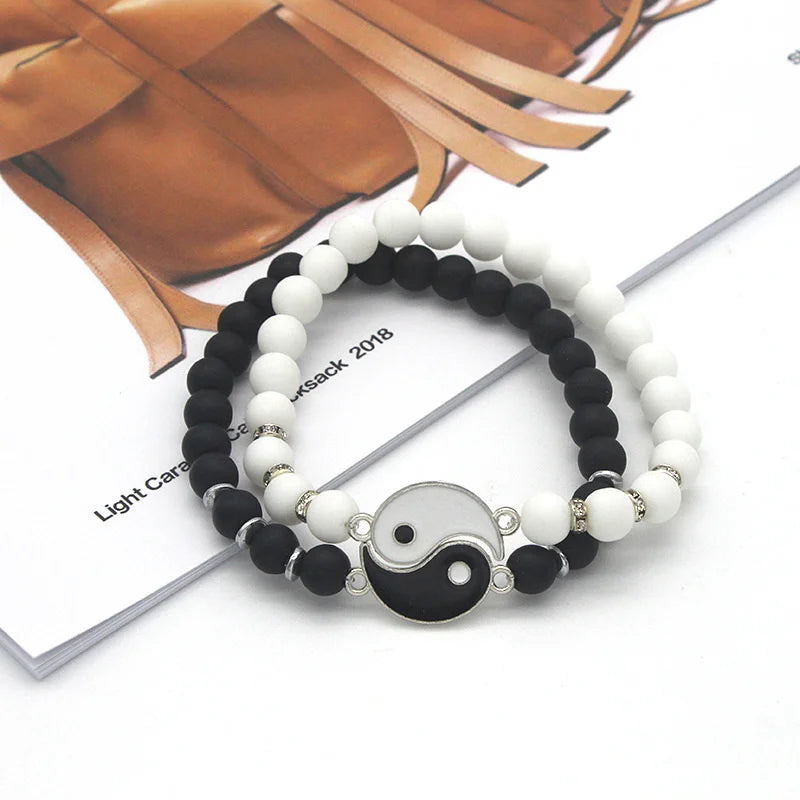 Yin Yang Separable Gourmette Bracelets for Couples in Black and White Natural Stones