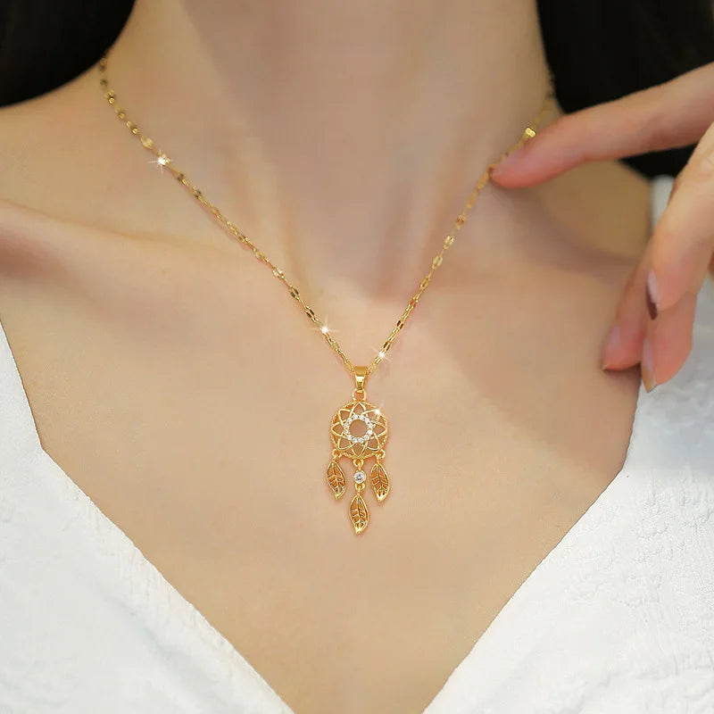 Dreamcatcher Pendant Necklace Gold