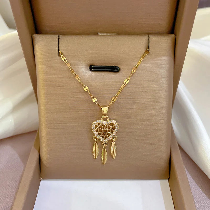 Necklace with Dreamcatcher Crystal Heart Pendant