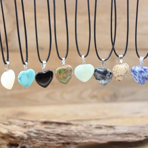 Necklace with Heart Pendant in Agate Stone