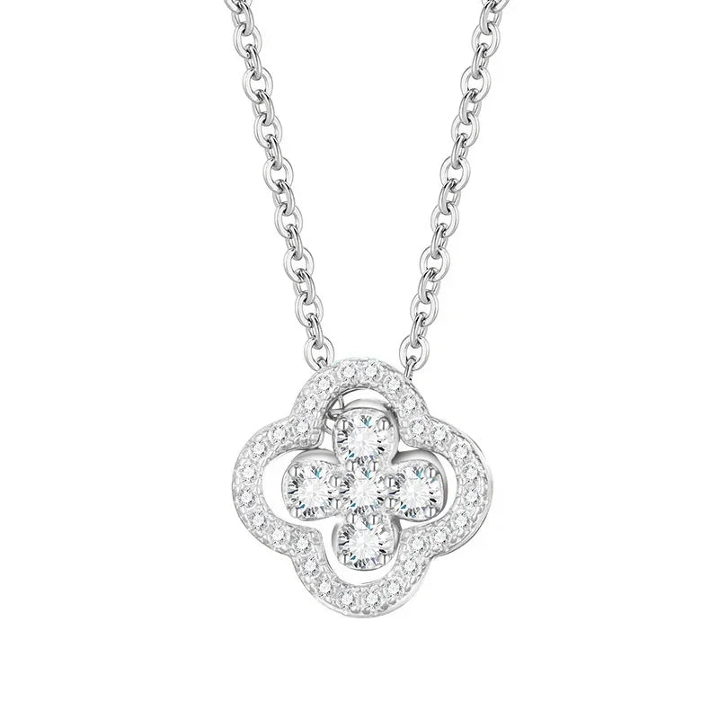 Necklace with 4-Leaf Clover Leaf Pendant in Silver Zircon