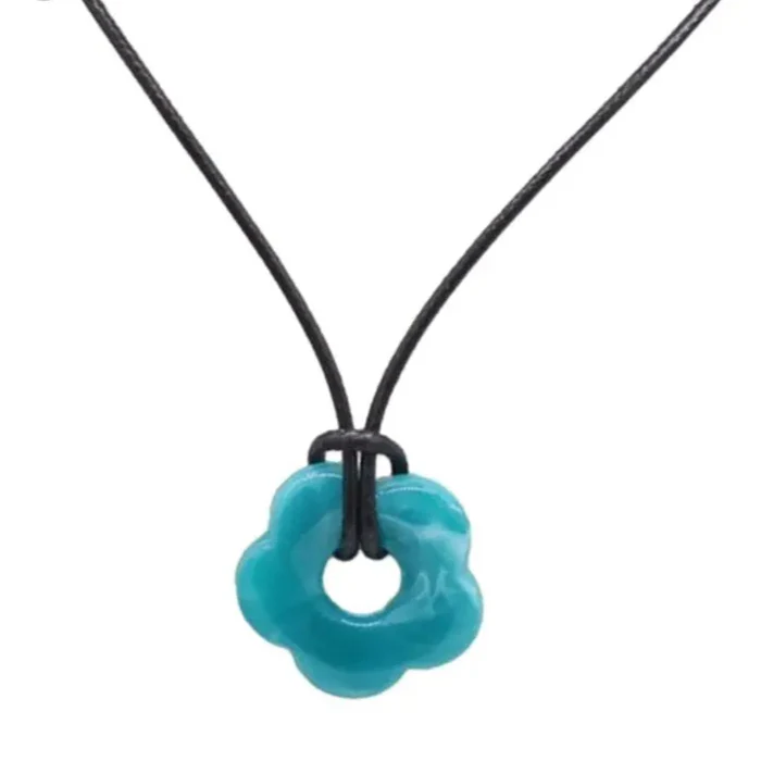 Necklace with Romantic Style Flower Pendant dark blue