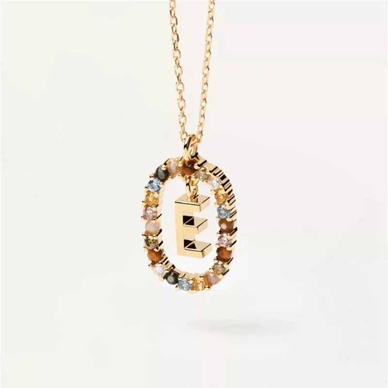 Oval initial pendant necklace e