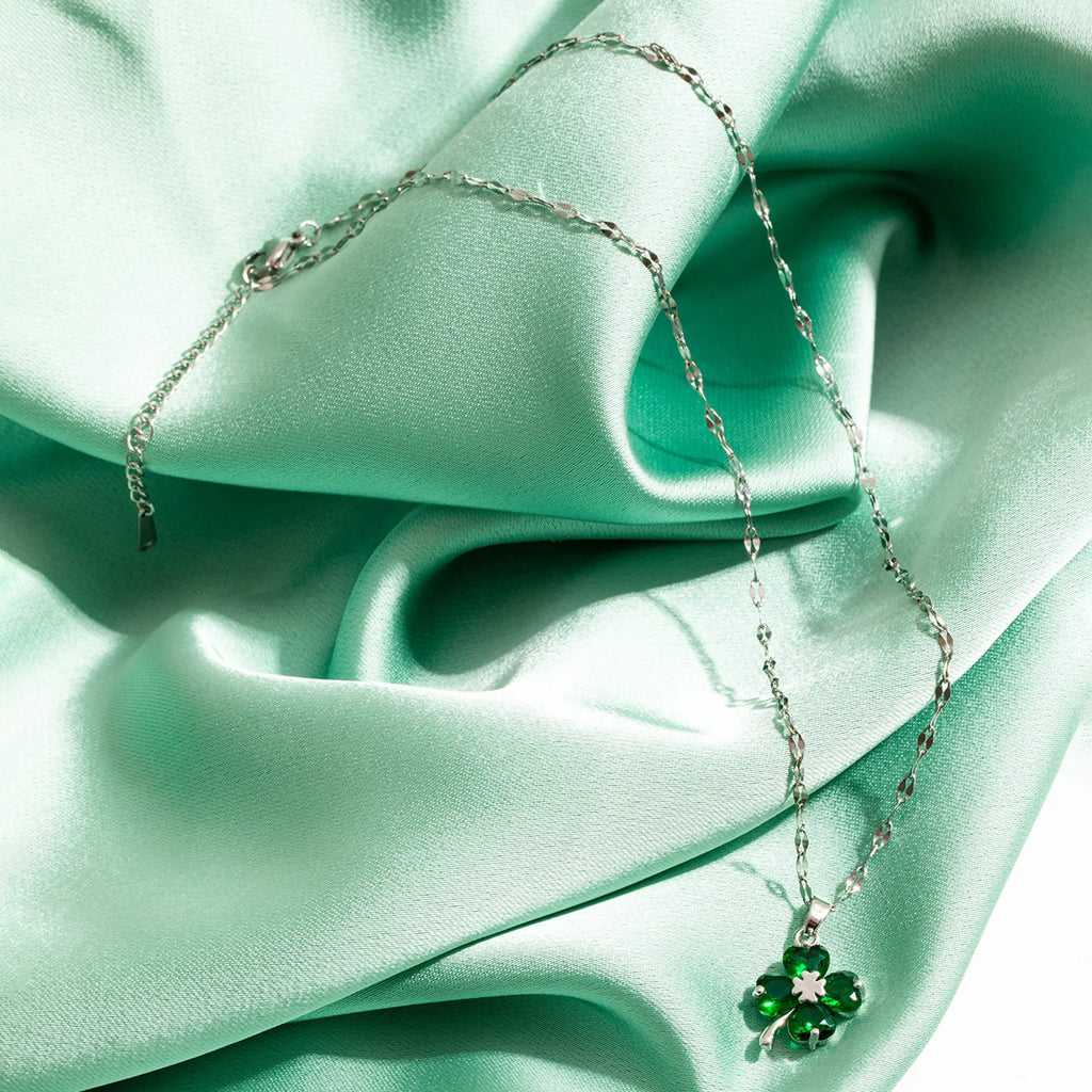 Necklace with Colored Four-Leaf Clover Pendant silver and green