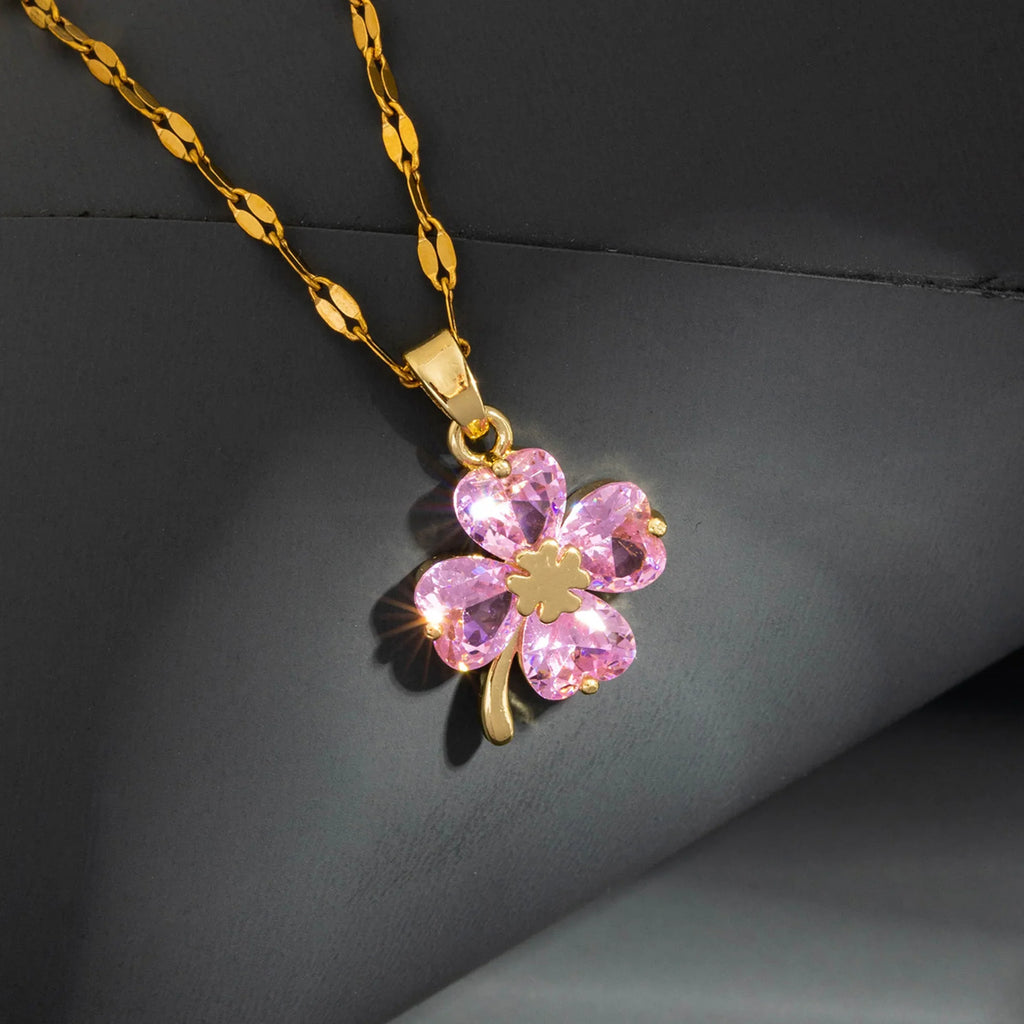 Necklace with Colored Four-Leaf Clover Pendant gold and pink