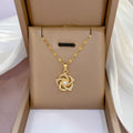 Chic Necklace with Golden Flower Pendant and Pearl