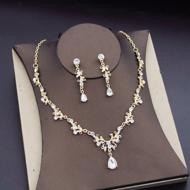 Gold Diamond Wedding Necklace