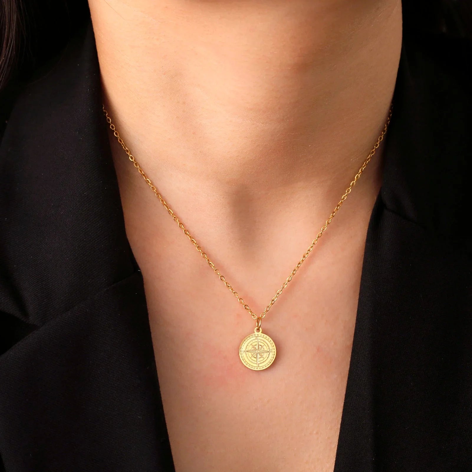 Women's Necklace Compass Pendant Rose of the Winds Cardinal Gold