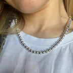 Elegant Women's Necklace with Silvered Pearls