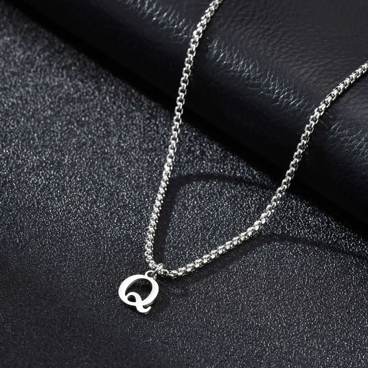 Men's necklace with Q initial pendant