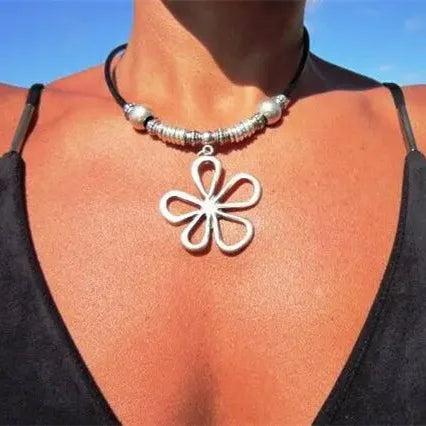 Ethnic Style Large Flower Pendant Necklace 2