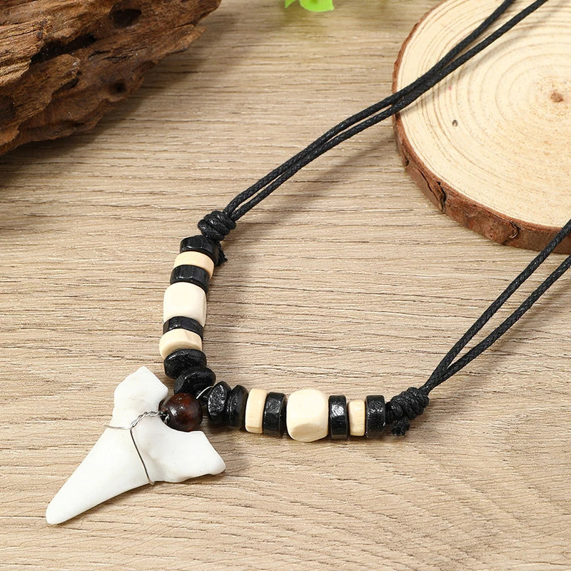 Pendant Necklace with Shark Tooth 2