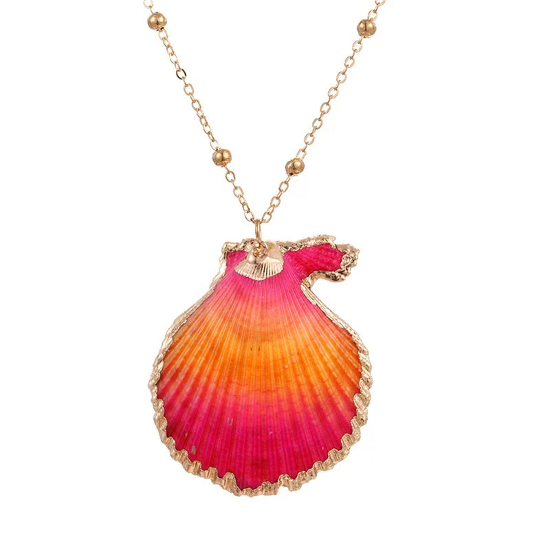 Pendant Necklace with Pretty Shell Scallop Shell 1