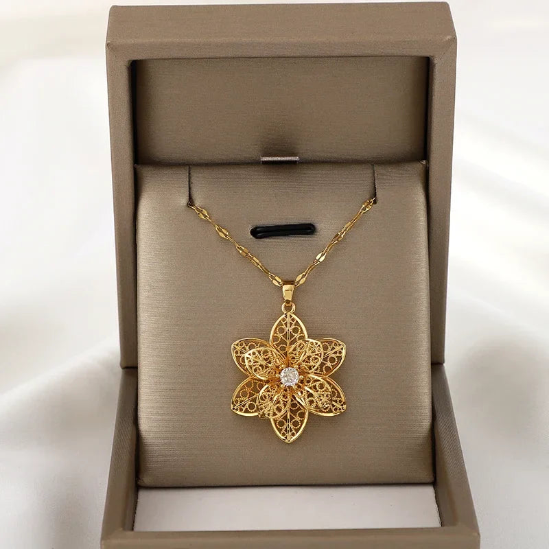 Pendant Necklace with Pretty Spinning Flower Anti-Stress