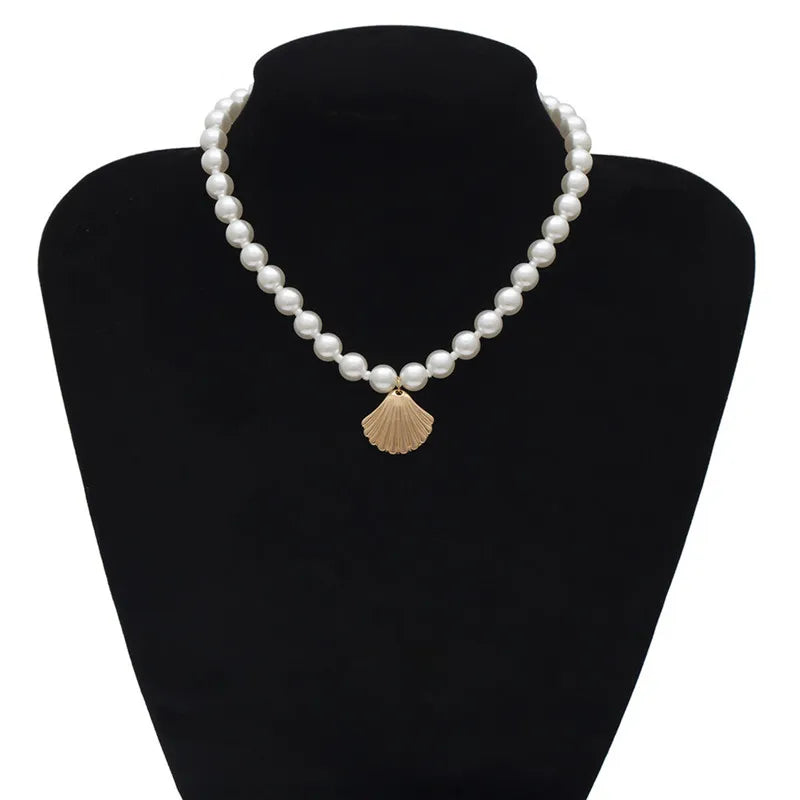 Shell Pendant Necklace Scallop Shell with White Pearls