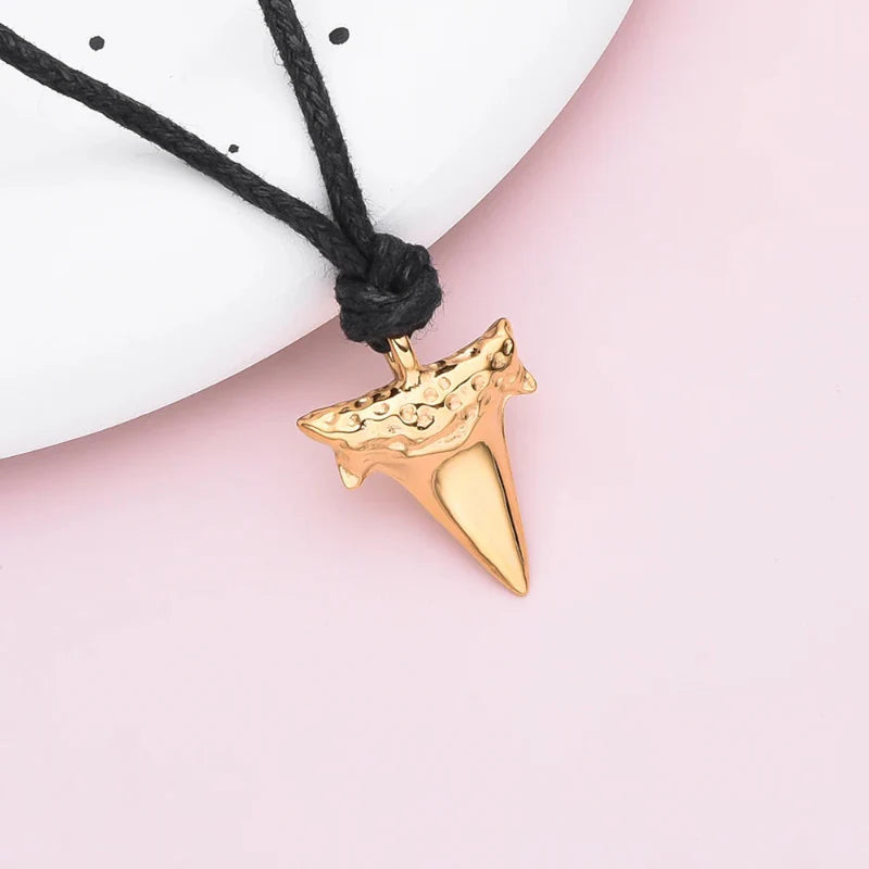Shark Tooth Pendant Necklace for Men gold