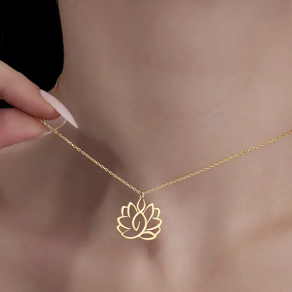 Women's Lotus Flower Pendant Necklace gold