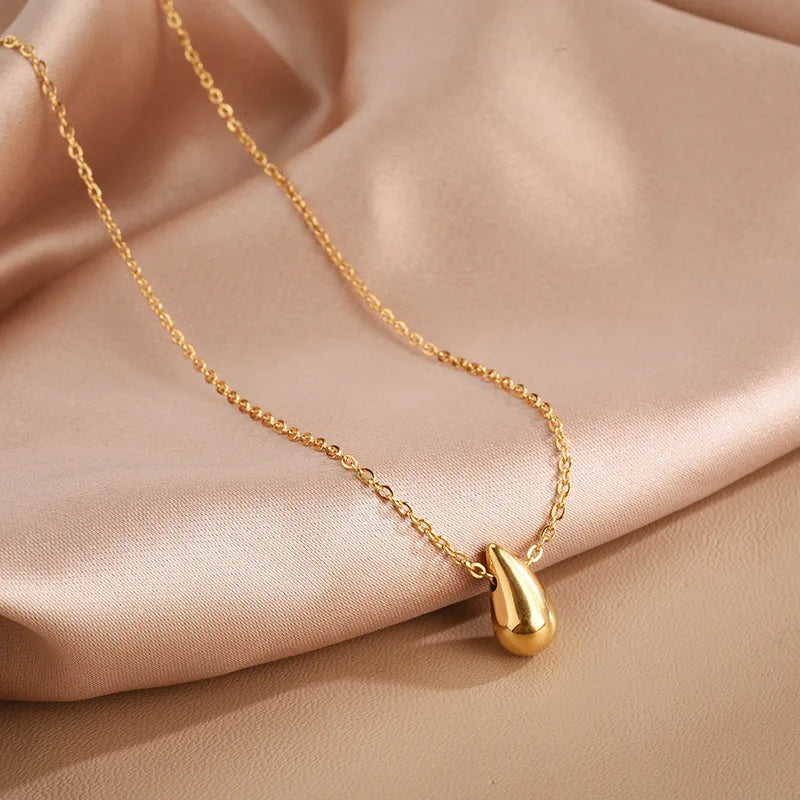 Fine Necklace Pendant Water Drop gold