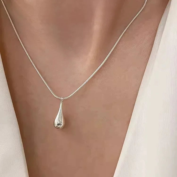 Silver Plated Fine Water Drop Pendant Necklace