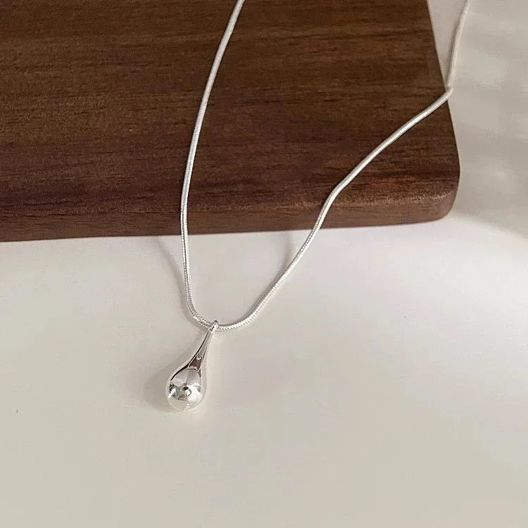 Silver Plated Fine Water Drop Pendant Necklace
