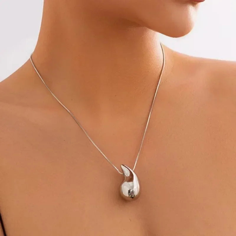 Elegant Large Water Drop Pendant Necklace silver