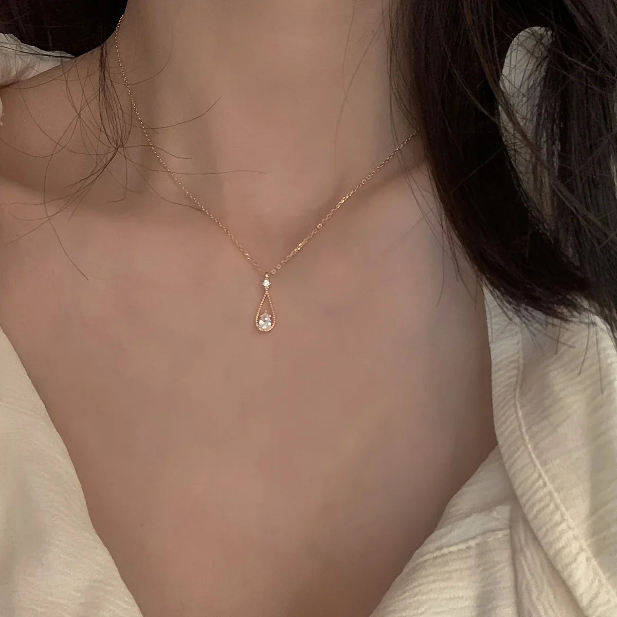 Fine Water Drop and Gold Pearl Pendant Necklace