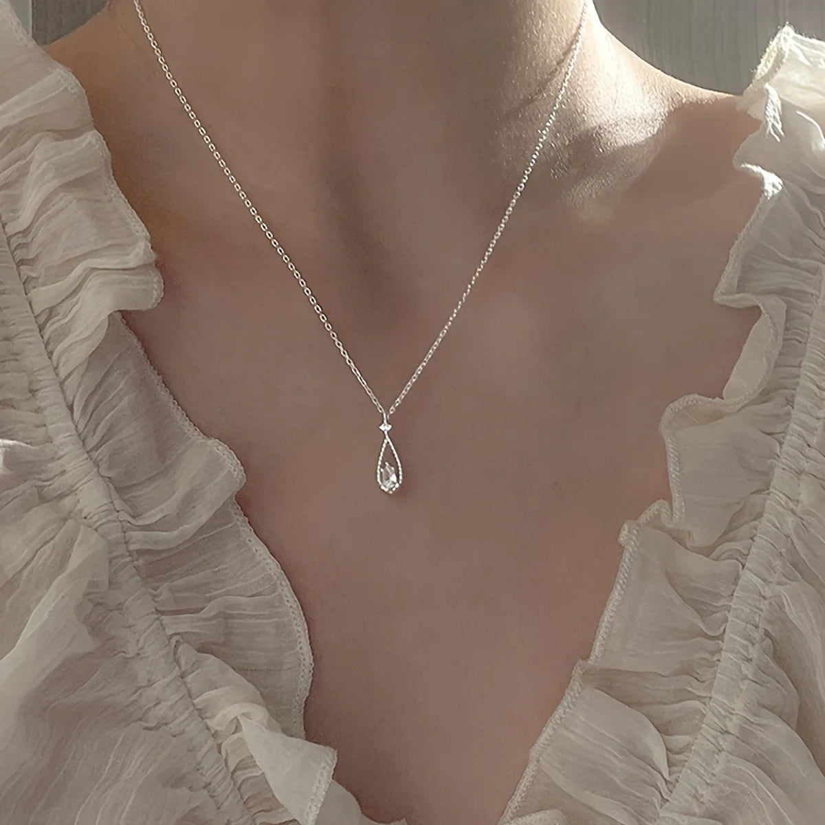 Fine Water Drop and Silver Pearl Pendant Necklace