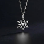 Winter Snowflake Pendant Necklace silver