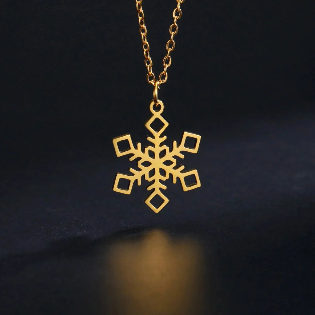 Winter Snowflake Pendant Necklace gold