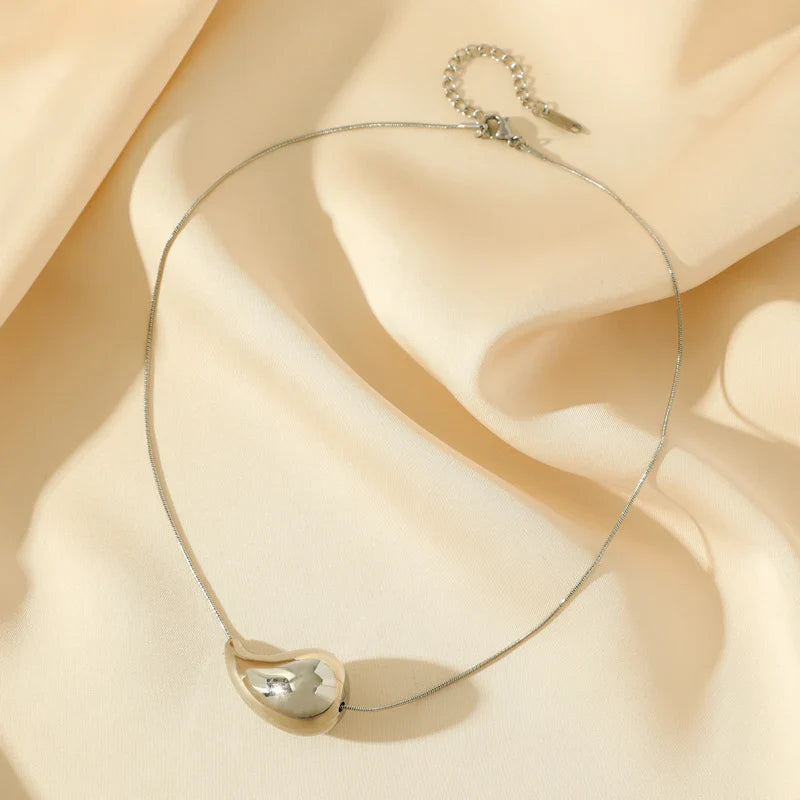 Silver Water Drop Pendant Necklace style 2