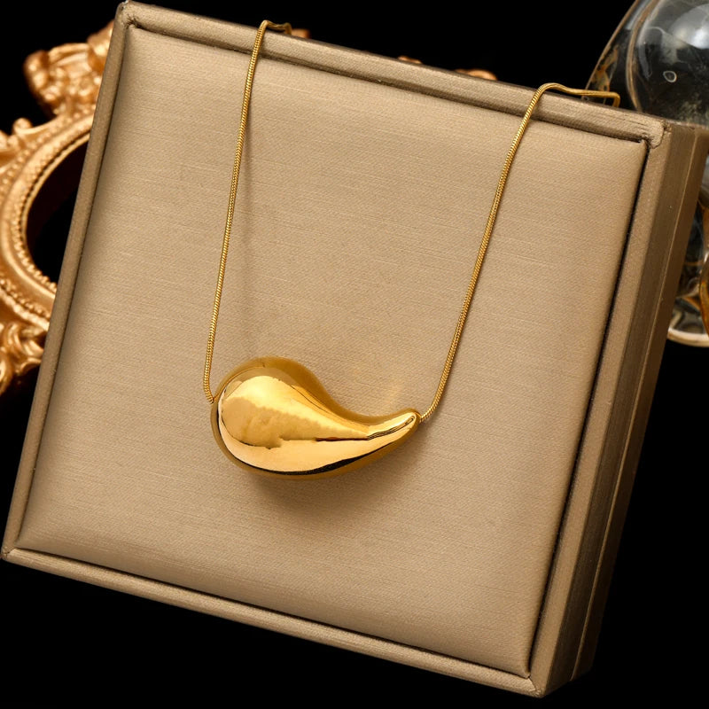 Gold Water Drop Pendant Necklace style 2
