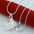 Silvered Elegant Large Flower Pendant Necklace