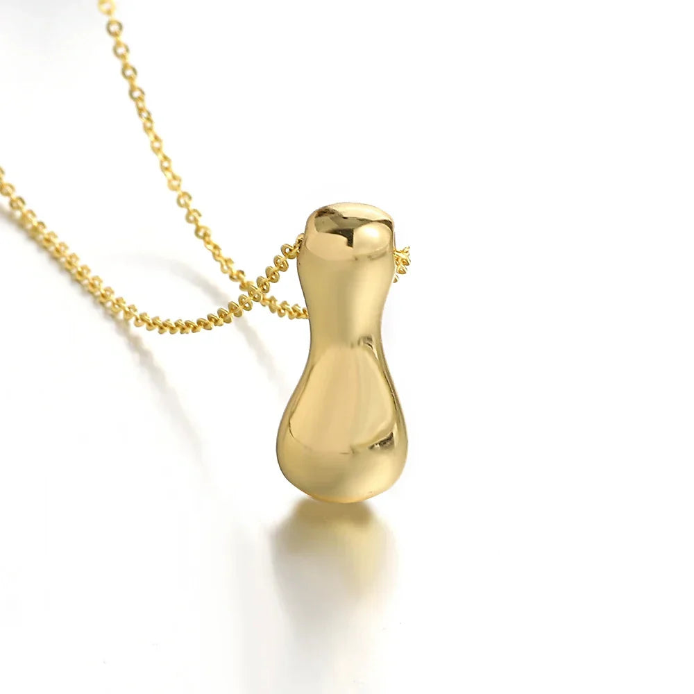 Women's necklace with initial letter pendant