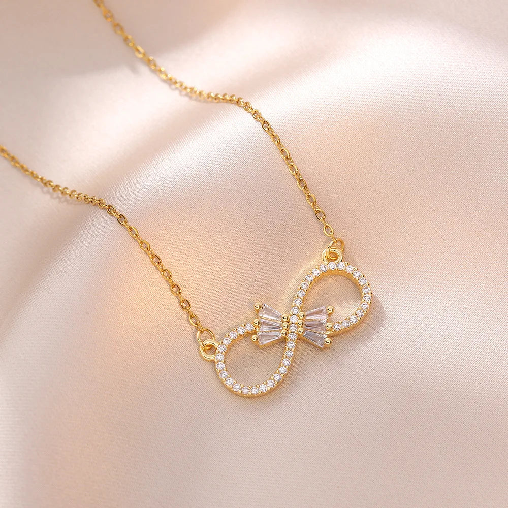 Women's Necklace Infinity Pendant in Zircon