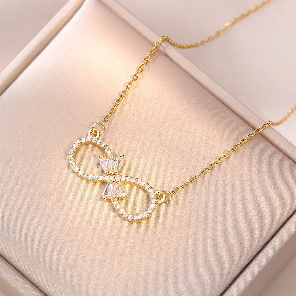 Women's Necklace Infinity Pendant in Zircon