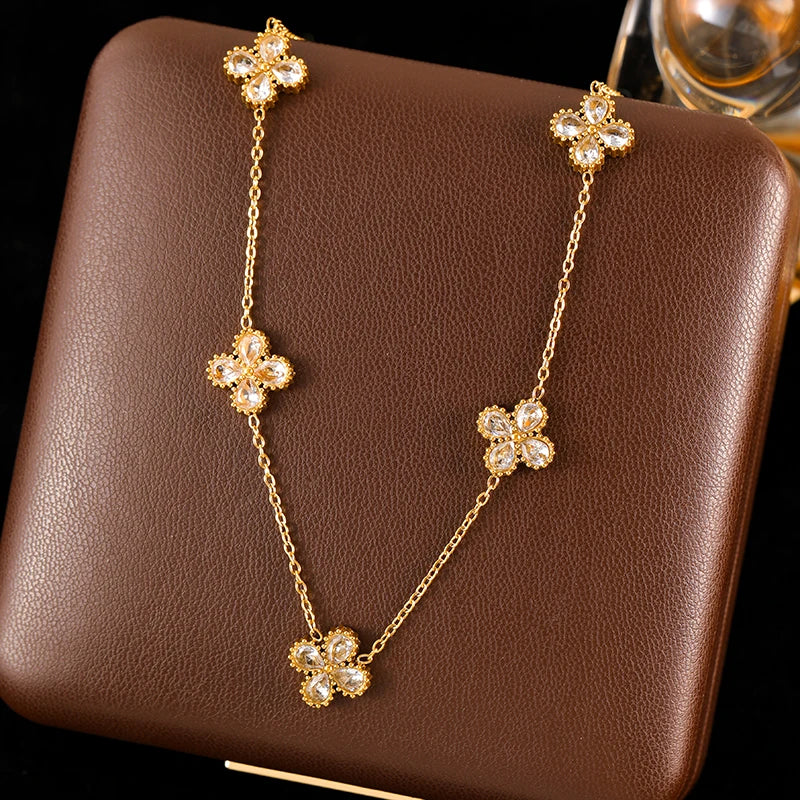 Choker Necklace with Four-Leaf Clover Pendants