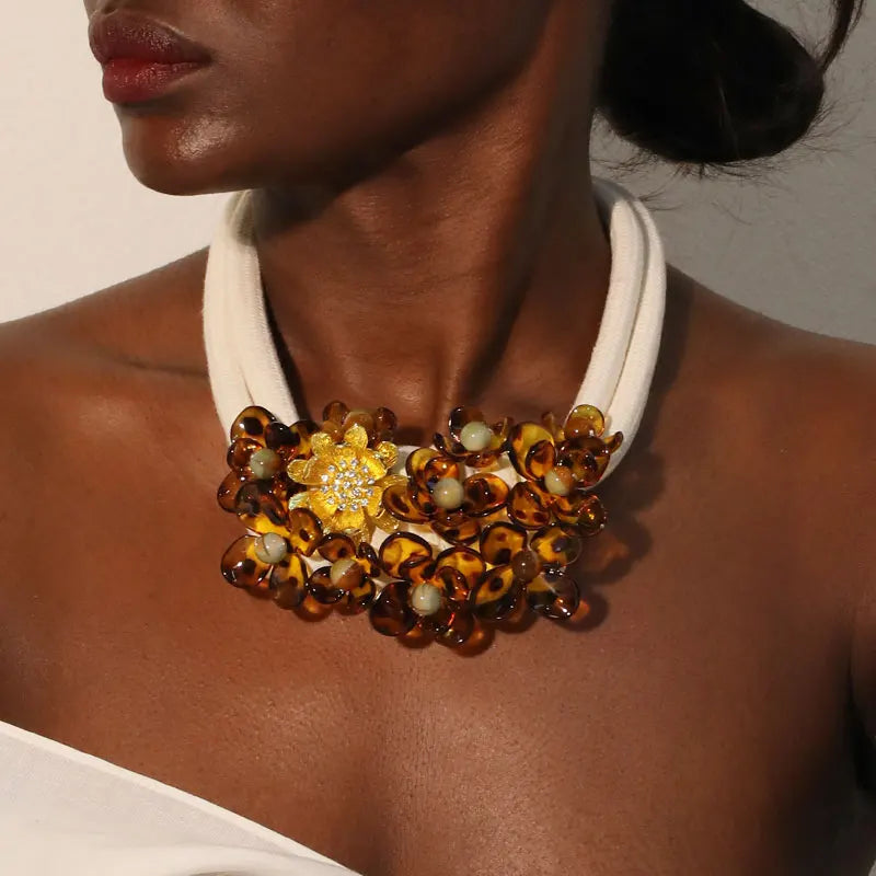 Ethnic Choker Necklace with Pretty Pendant