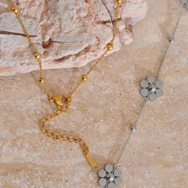 Choker Necklace Pendant with Silver Flowers