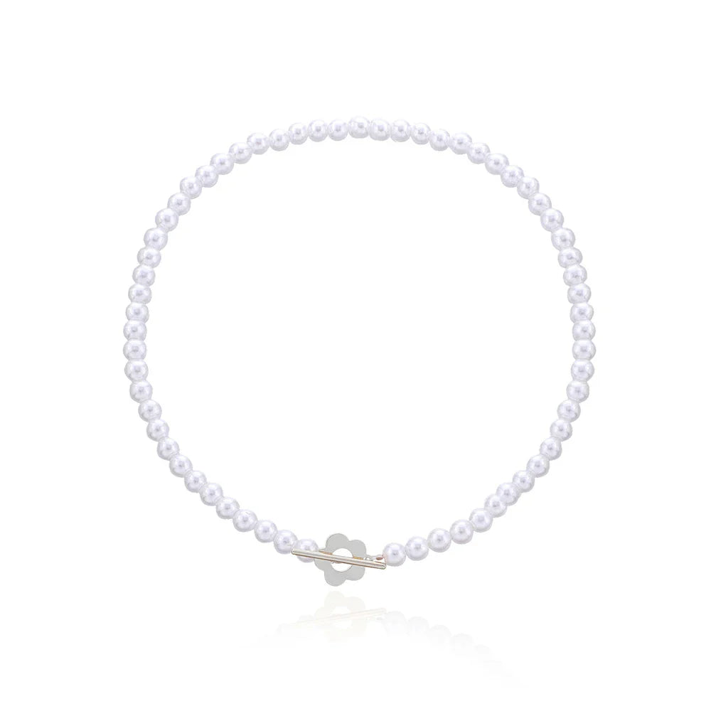 White and silver Flower Pendant Choker Necklace