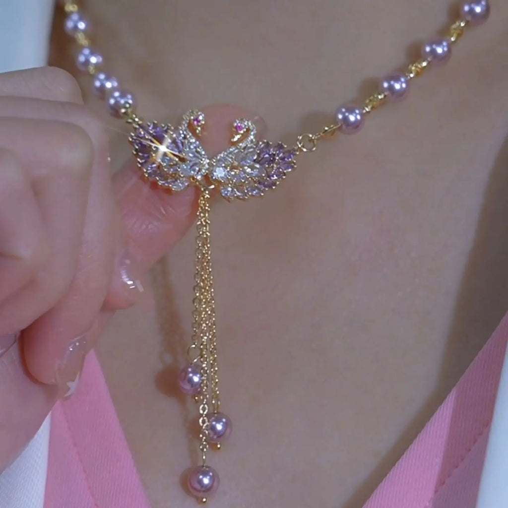 Purple double-swan heart-shaped necklace