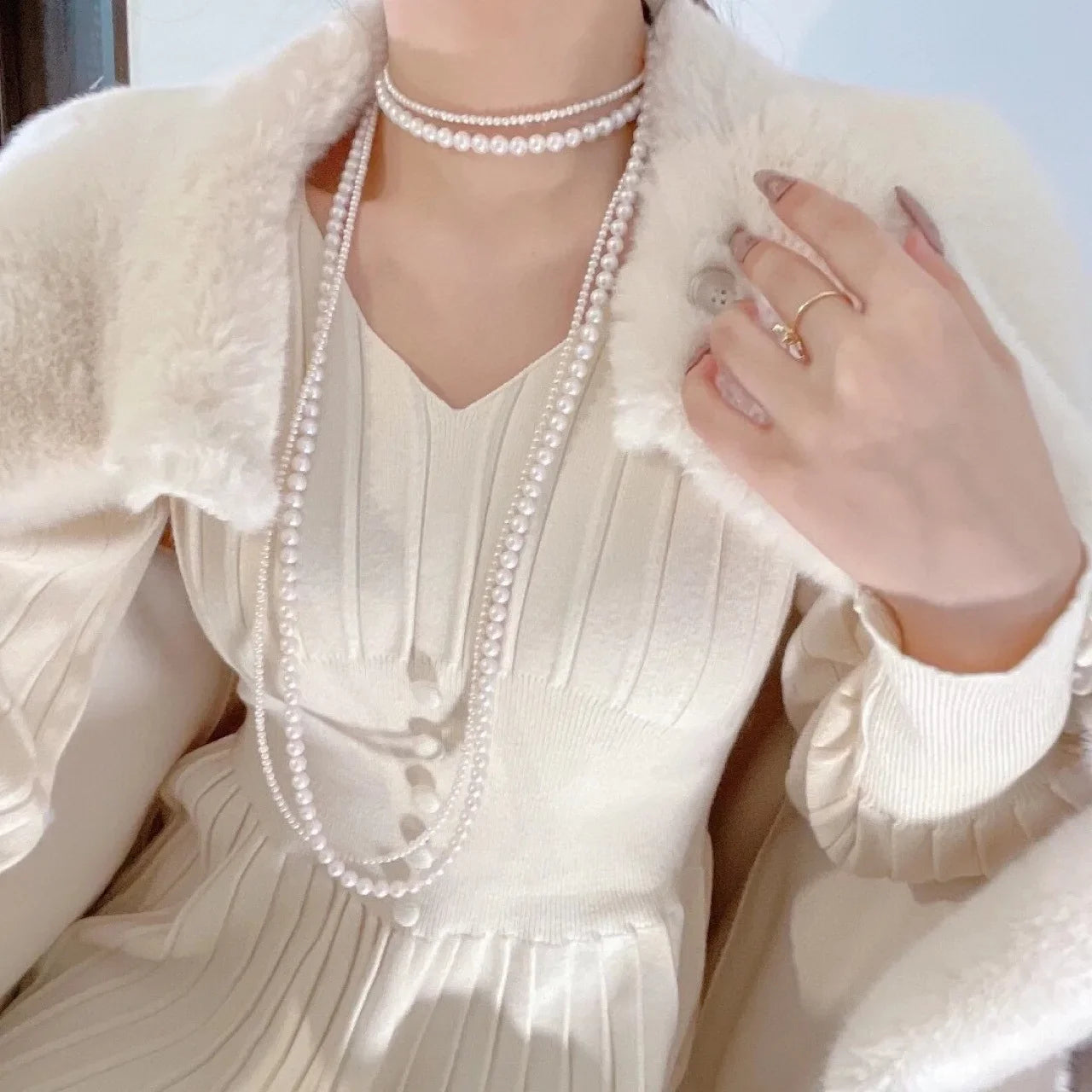 Long and Double Women's Necklace with White Pearls