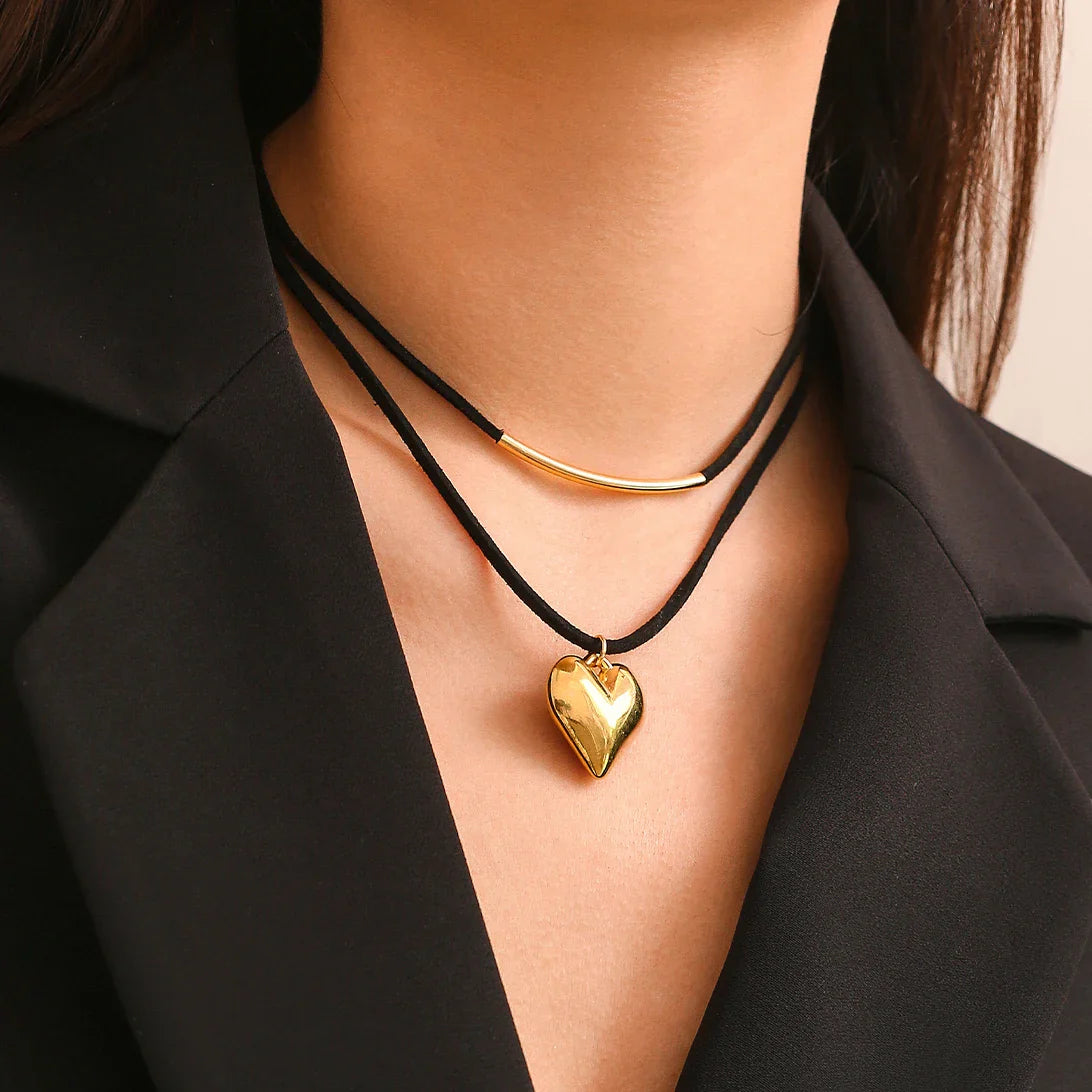 Double Heart Pendant Necklace gold