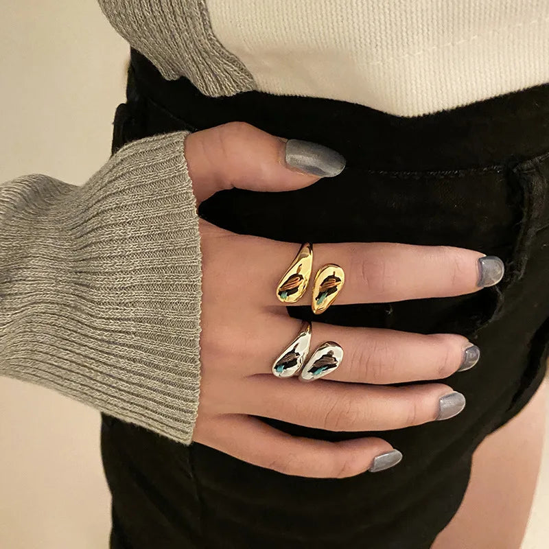 Elegant Water Drop Ring Band gold