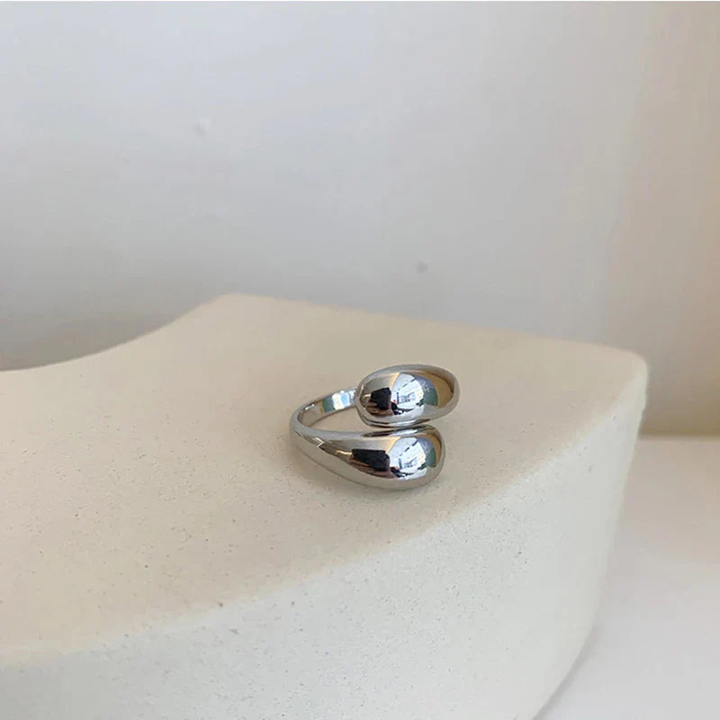 Elegant Water Drop Ring Band silver