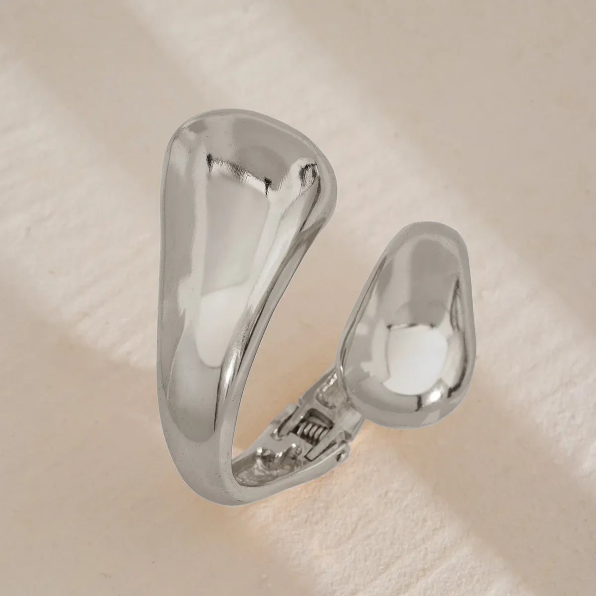 Large Water Drop Curb Chain Bracelet silver