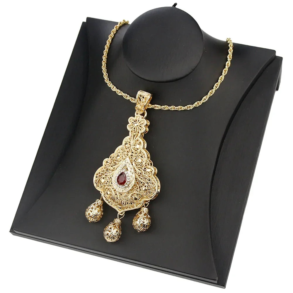 Long necklace with traditional pendant for Arab wedding and celebration, red