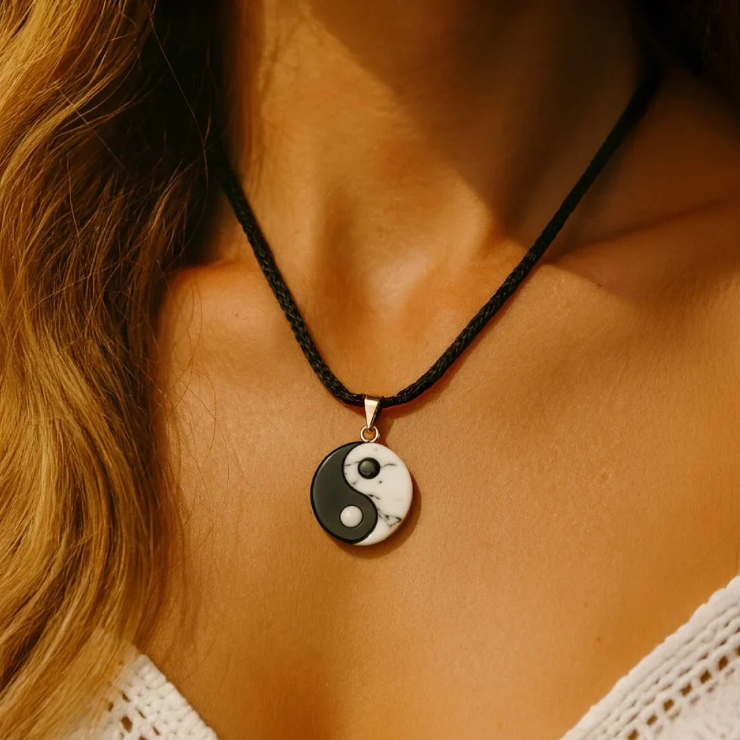 Yin-Yang Pendant in Howlite & Black Obsidian